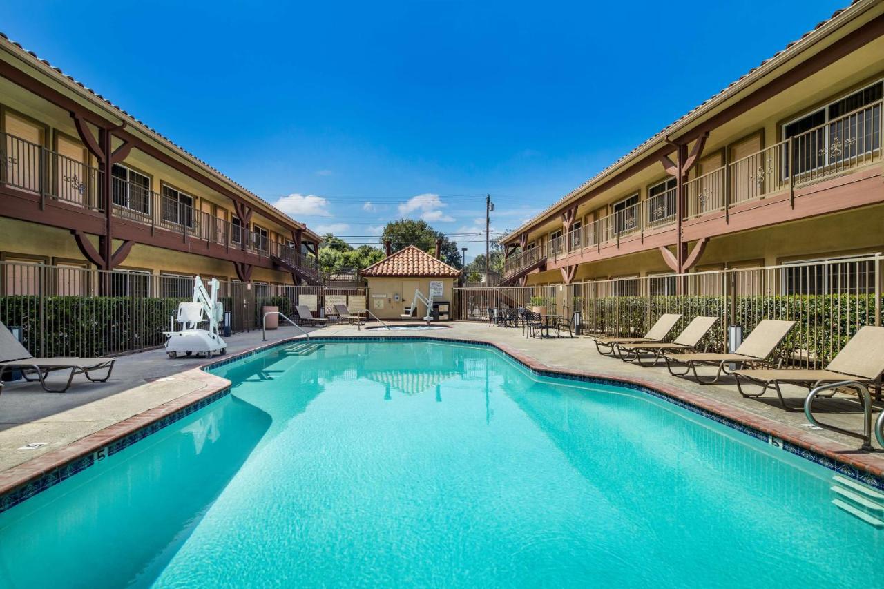 Best Western Corona Hotel&Suites Exterior foto